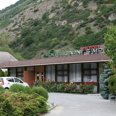 Hotel Garni Simplon Brigerbad Bagian luar foto